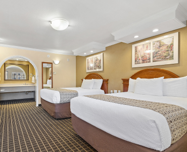  Family-friendly guest rooms at Alexis Park