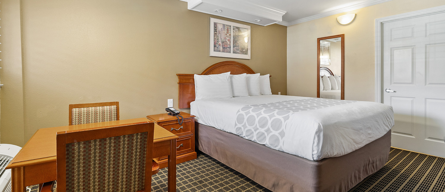 Enjoy A Clean, Spacious & Comfortable Stay At Alexis Park